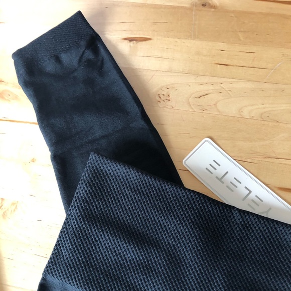 π Host Pick π Comfy Fleece Lined Leggings - Picture 6 of 9